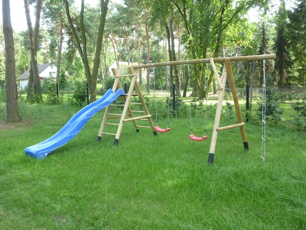 grosse Kinderschaukel